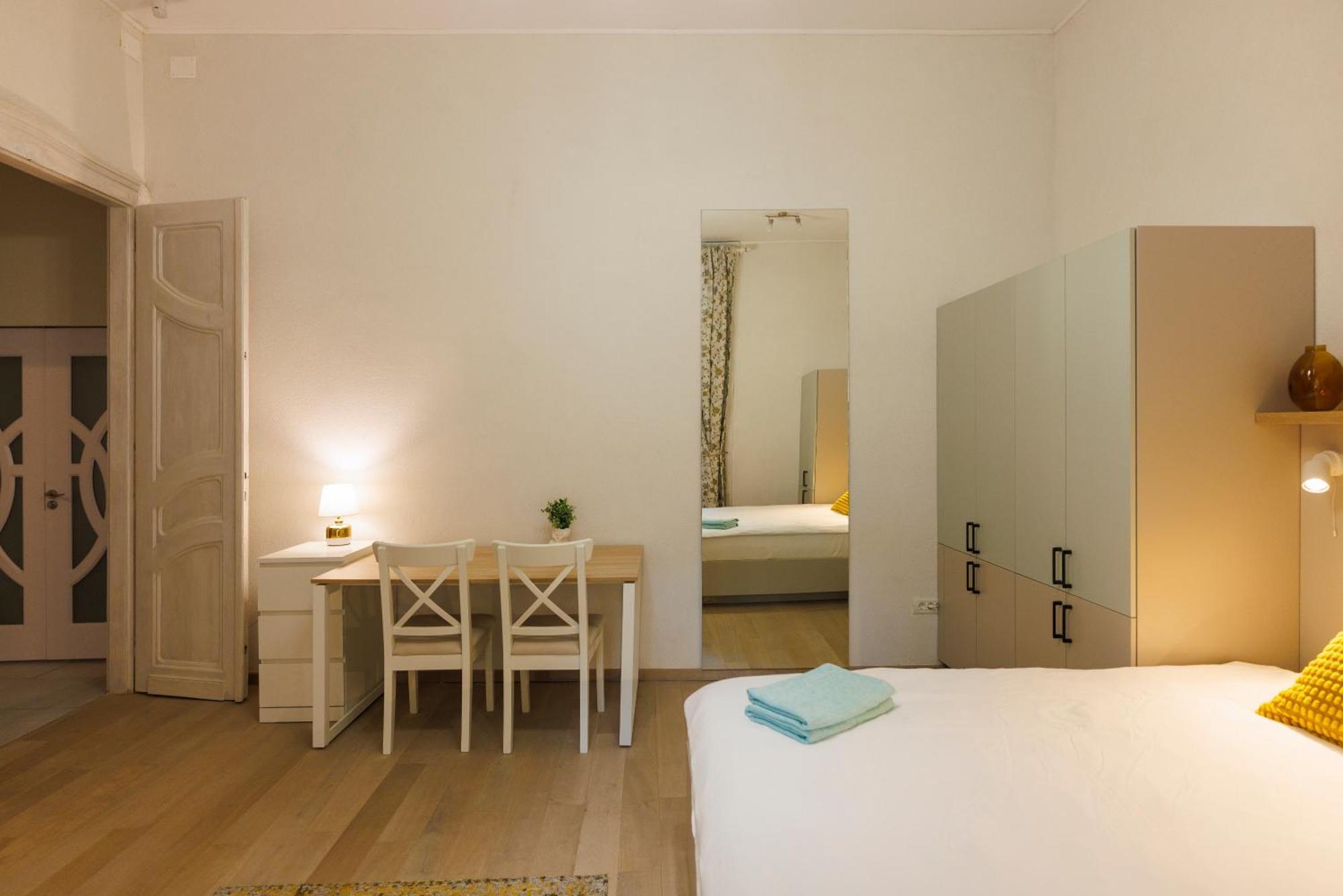 טימישוארה Victoriei Square Apartment מראה חיצוני תמונה