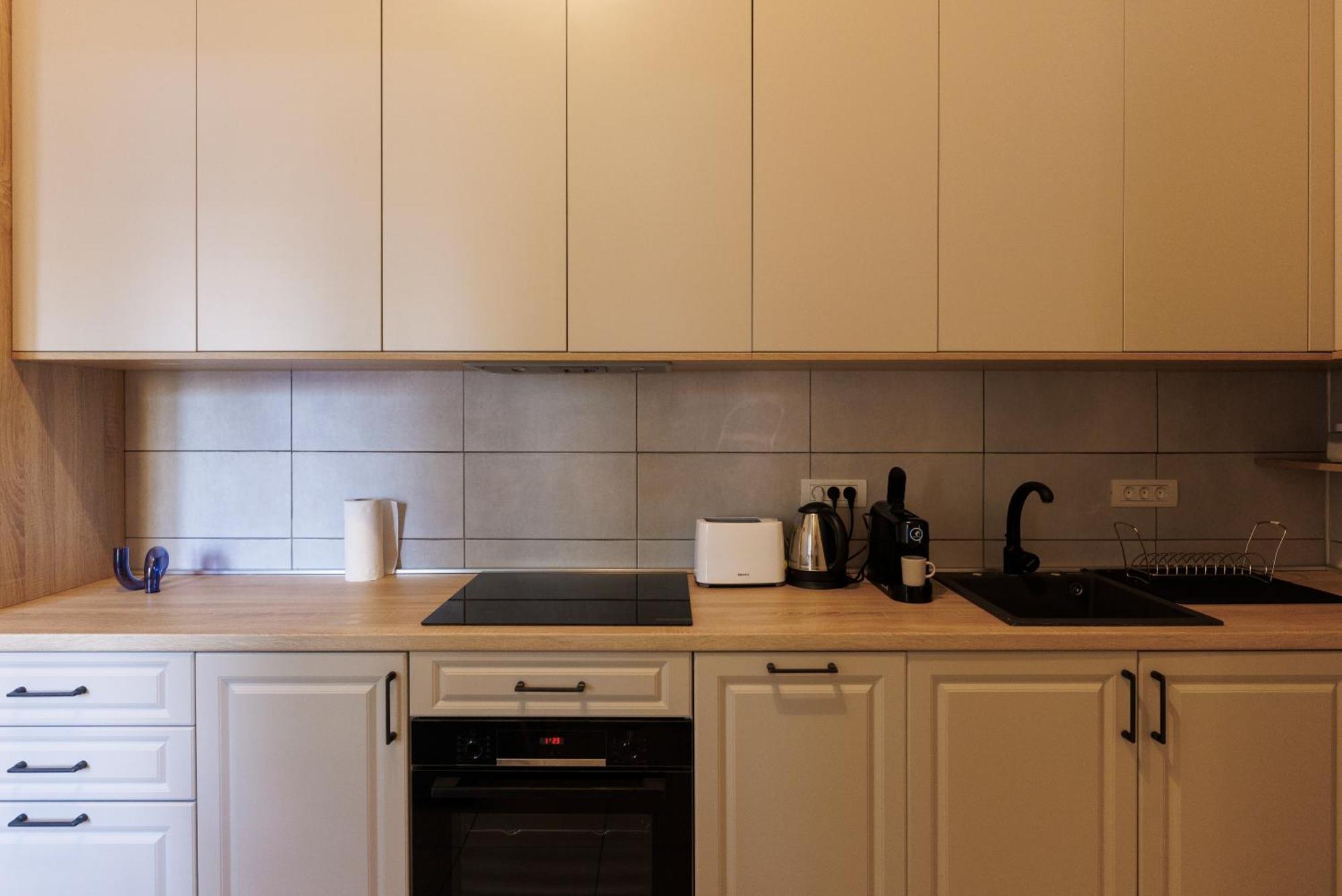 טימישוארה Victoriei Square Apartment מראה חיצוני תמונה