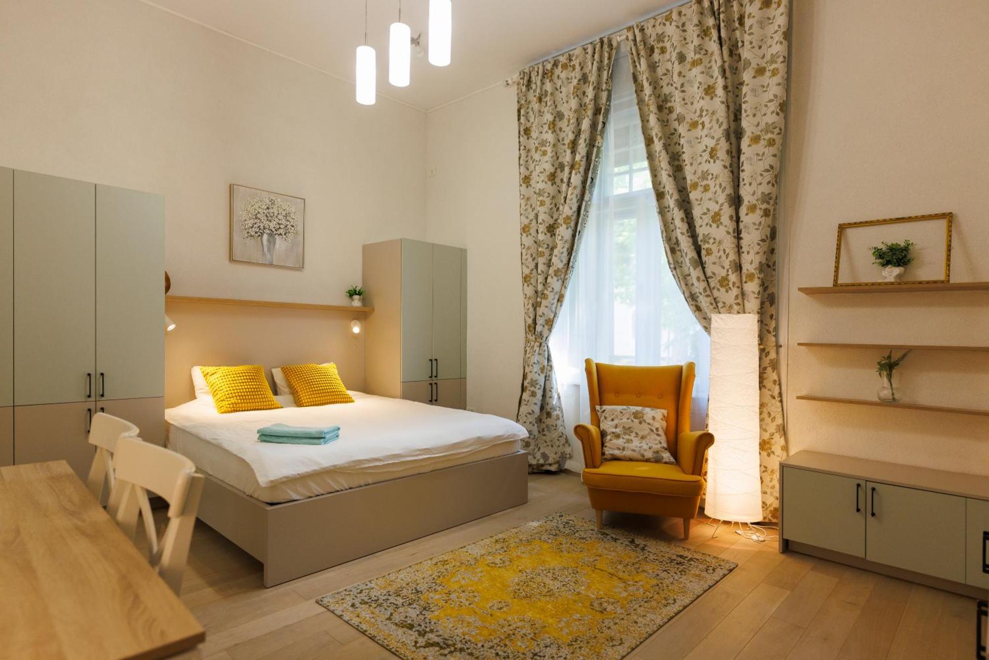 טימישוארה Victoriei Square Apartment מראה חיצוני תמונה